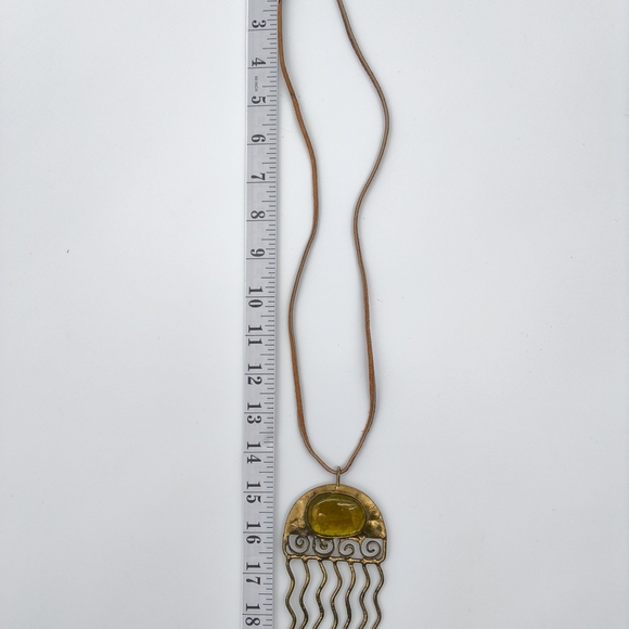 Robert Larin "Canada" Artisan Gold and Tan Tone Pendant Necklace - Picture 6 of 9